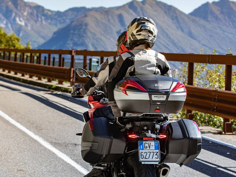Sollte man Seitenkoffer auf einer Motorradtour auf Madeira verwenden?